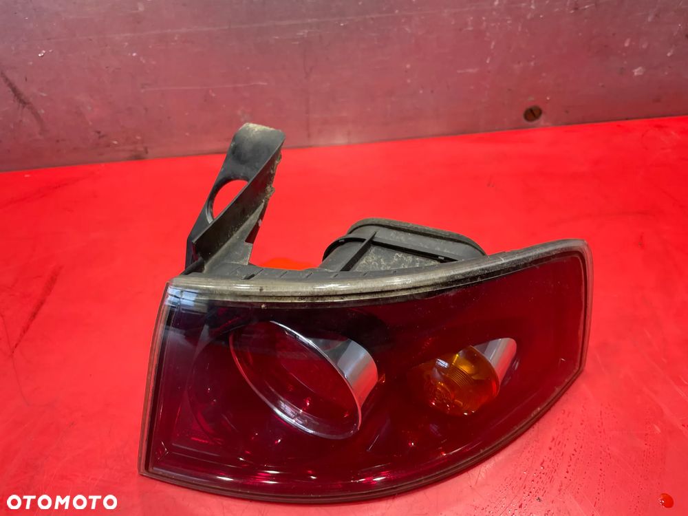 LAMPA PRAWA TYLNA SEAT IBIZA - 1