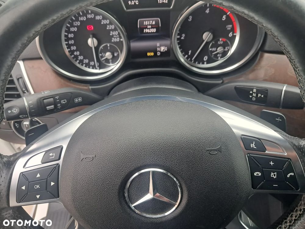 Mercedes-Benz ML - 19