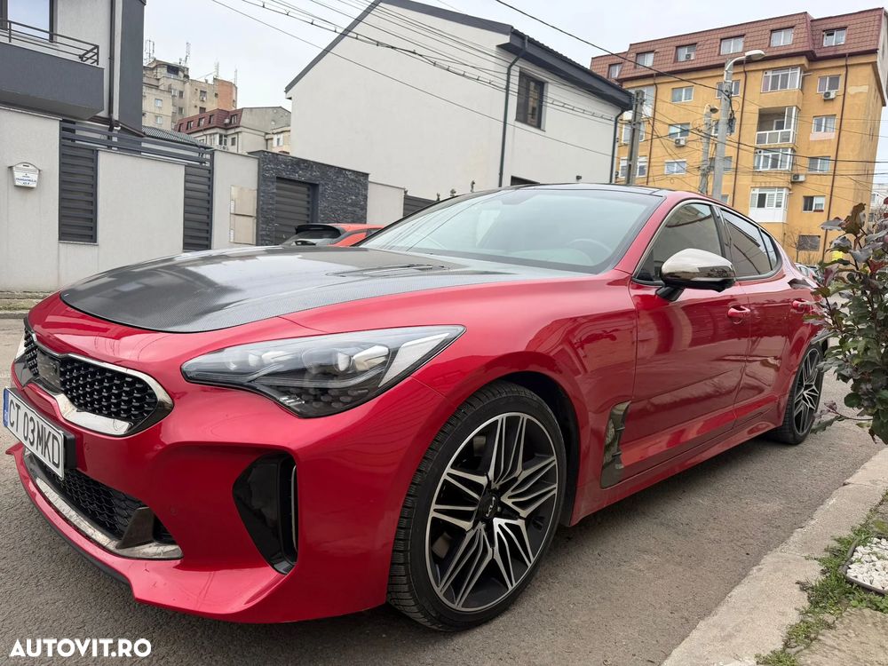 Kia Stinger - 1
