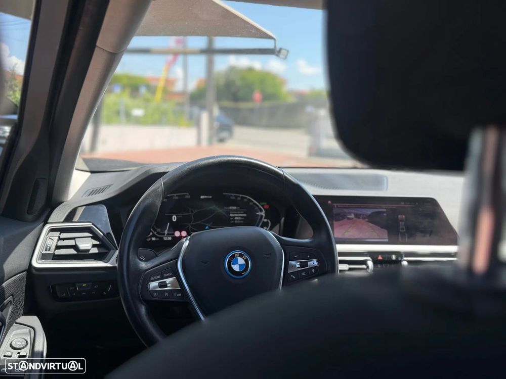 BMW 330 e Aut. Luxury Line - 15