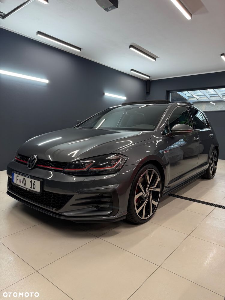 Volkswagen Golf GTI (BlueMotion Technology) DSG - 39