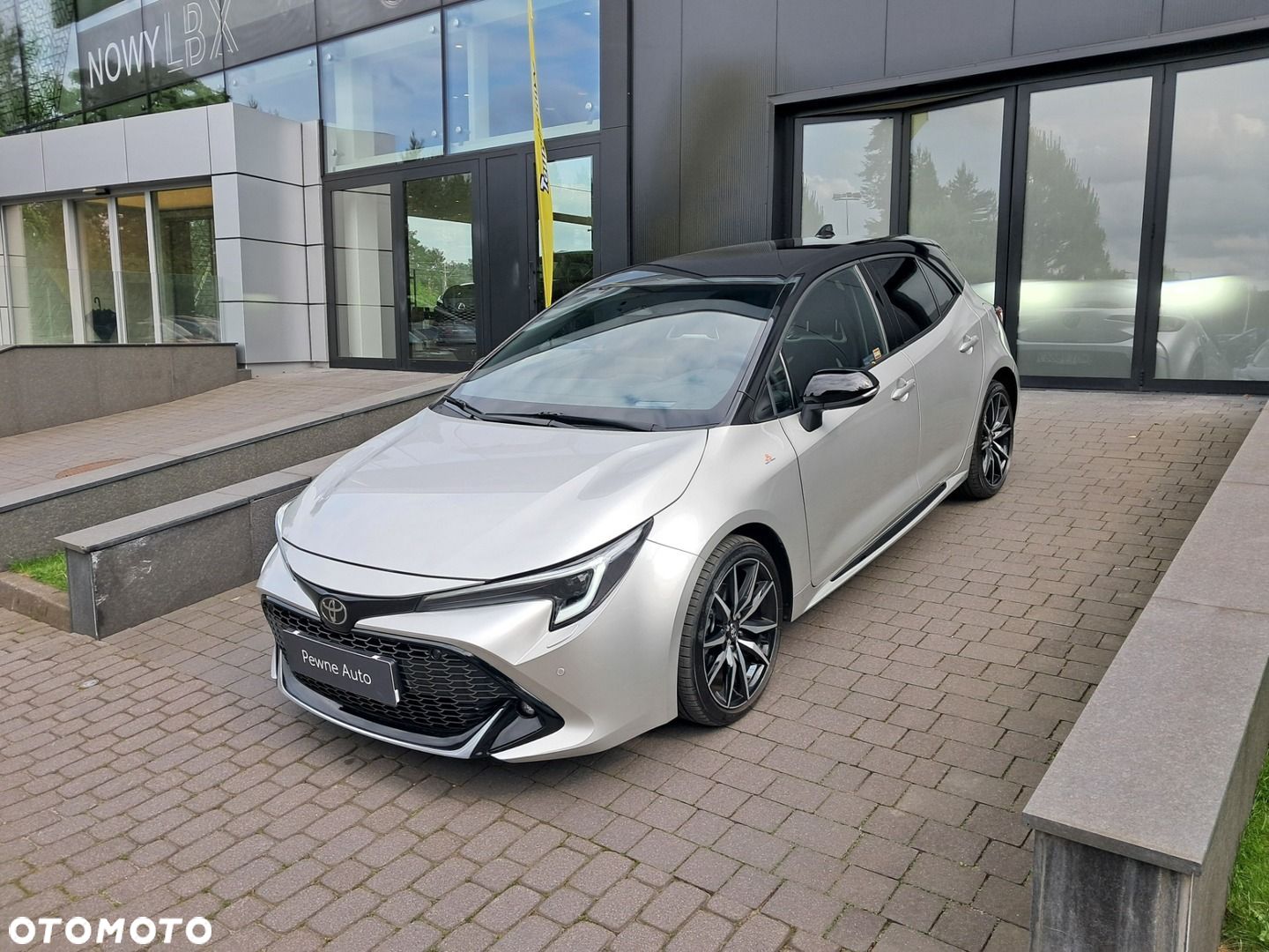 Toyota Corolla 2.0 Hybrid GR Sport Dynamic - 1