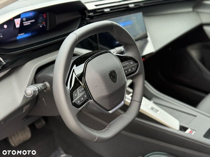Peugeot 408 - 12