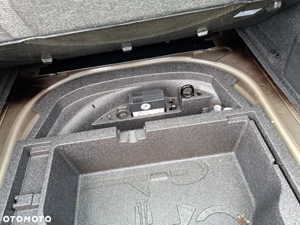 Skoda Octavia 2.0 TDI DSG Ambition - 28