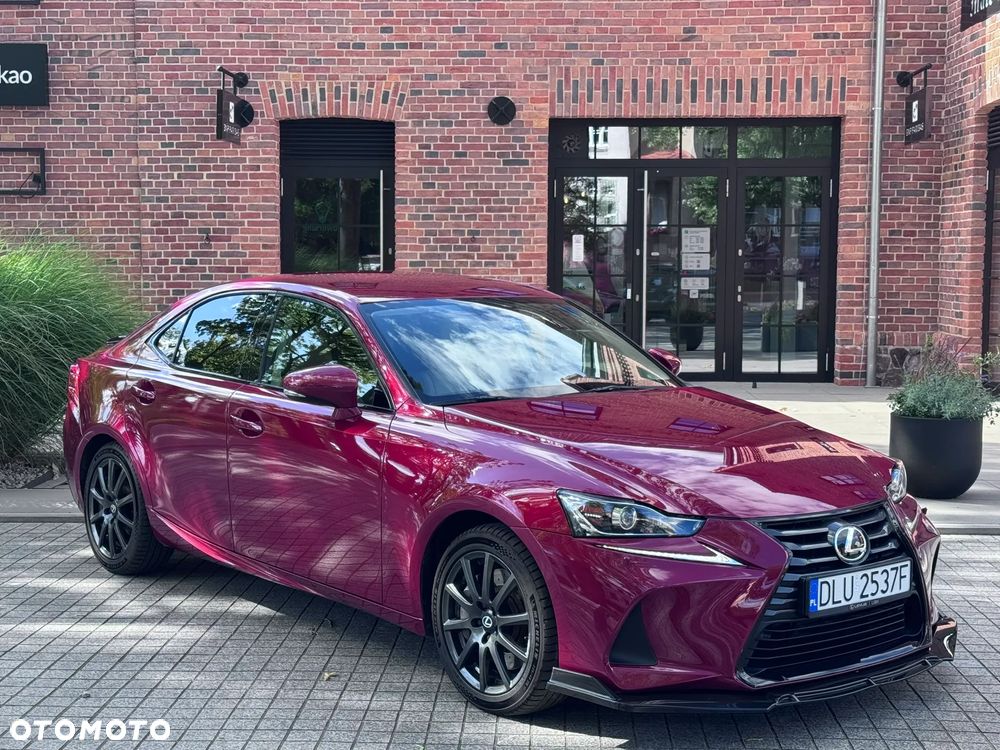 Lexus IS 200t / 300 Elegance - 1
