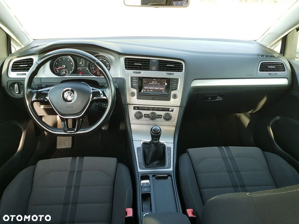 Volkswagen Golf 1.4 TSI BMT Comfortline - 12