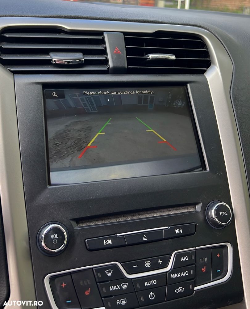 Ford Fusion - 8