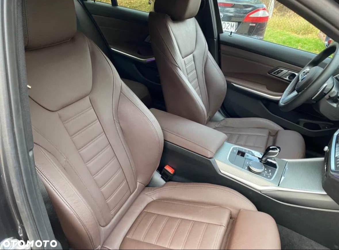 BMW Seria 3 330i xDrive M Sport sport - 10