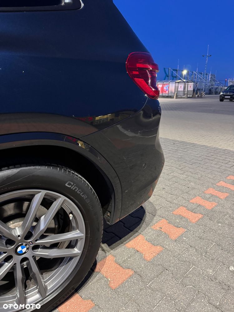 BMW X3 xDrive20d mHEV - 17