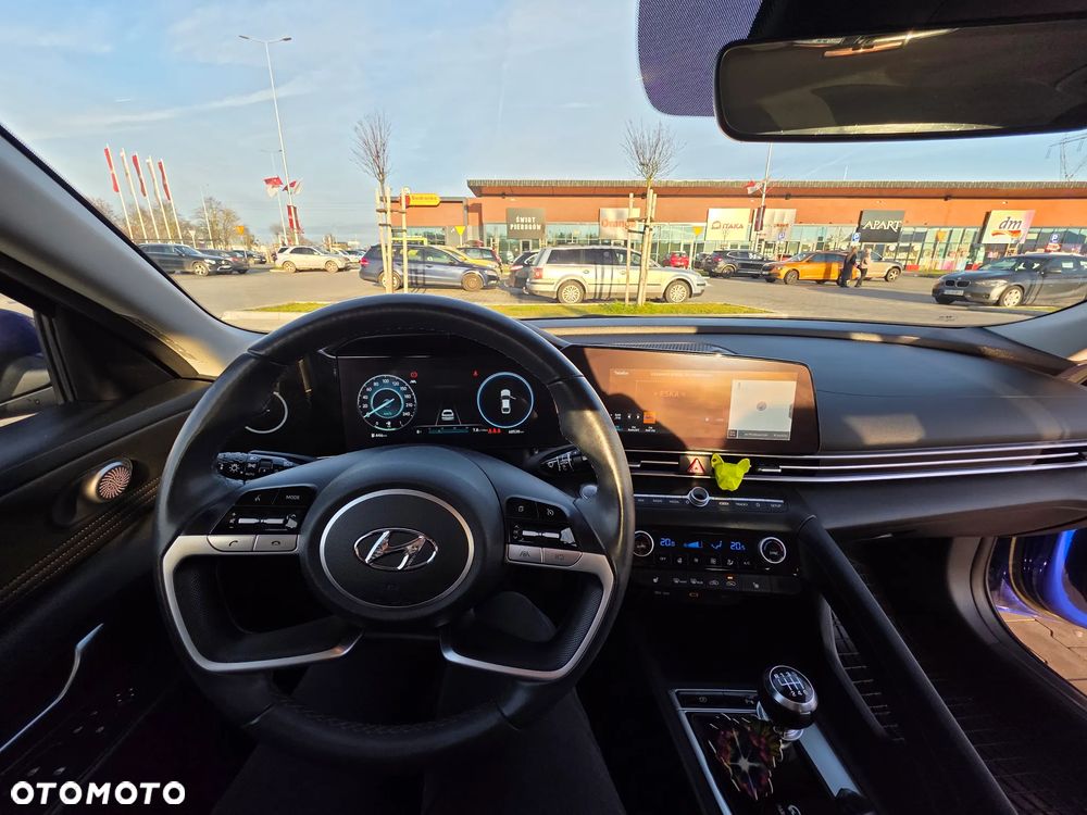 Hyundai Elantra 1.6 Executive - 4