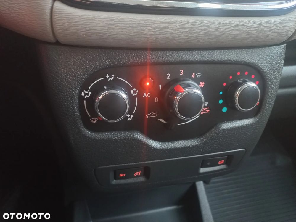 Dacia Lodgy 1.2 TCe Prestige - 24