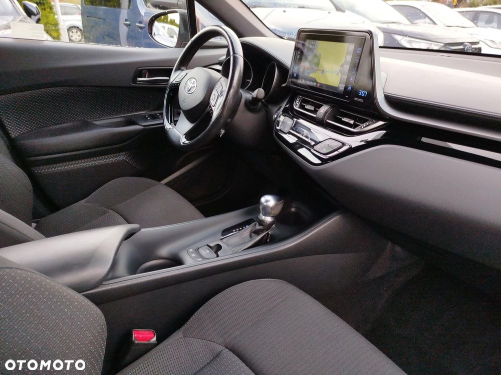 Toyota C-HR - 9