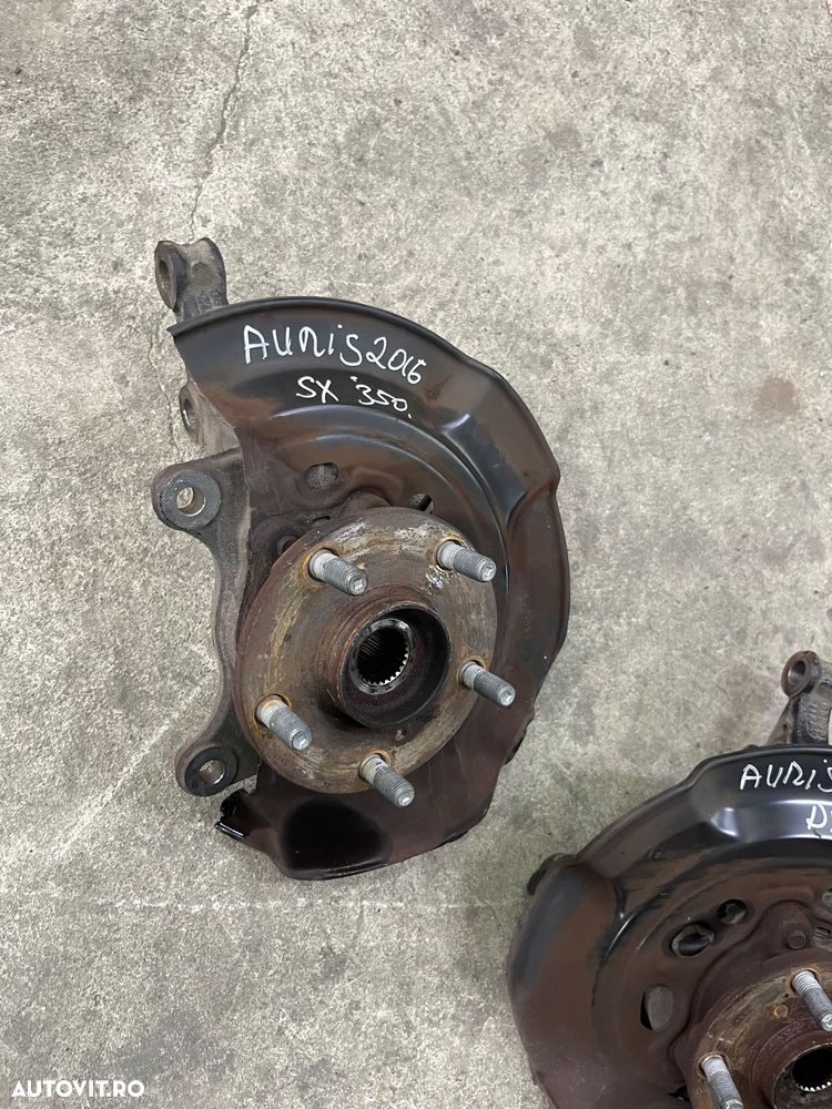 Fuzete fata Toyota auris 1.8 Hibrid 2013-2018 - 2