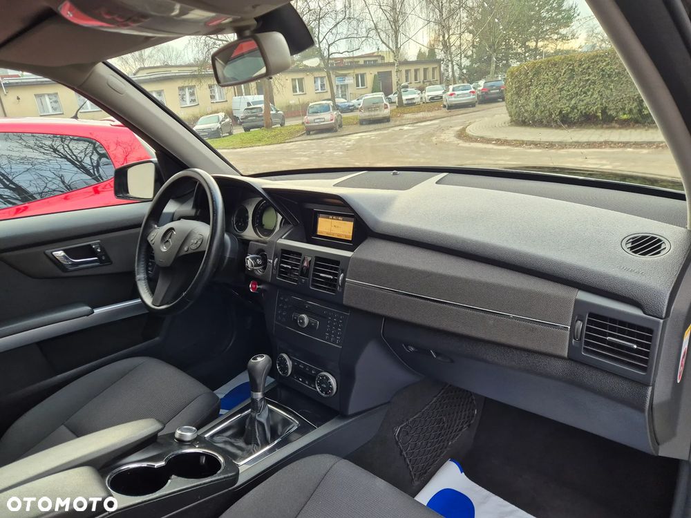 Mercedes-Benz GLK 220 CDI DPF BlueEFFICIENCY SPORT EDITION - 13