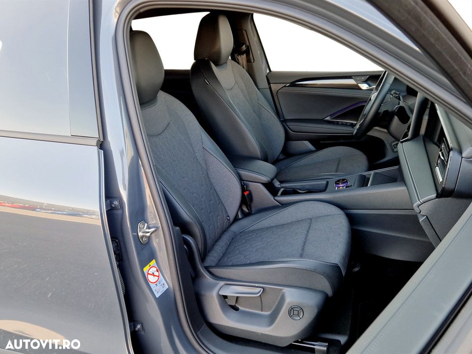 Volkswagen Tiguan - 13