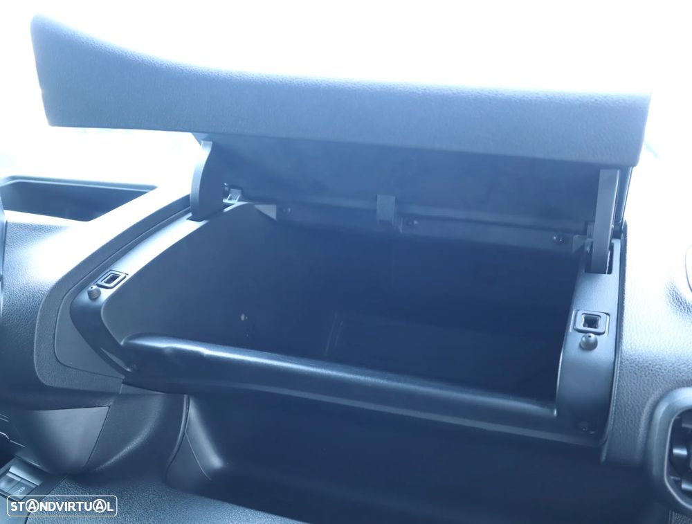 Peugeot Partner Van 1.5 BlueHdi 3L - 25