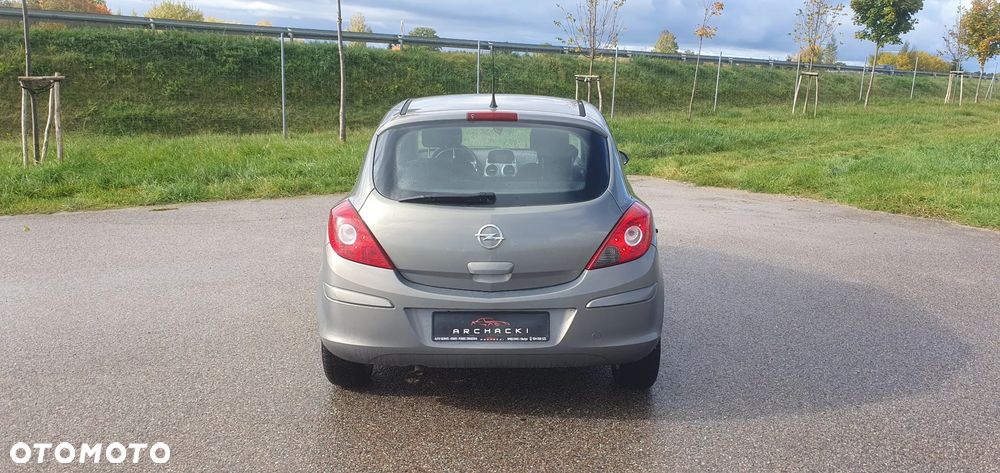 Opel Corsa - 4