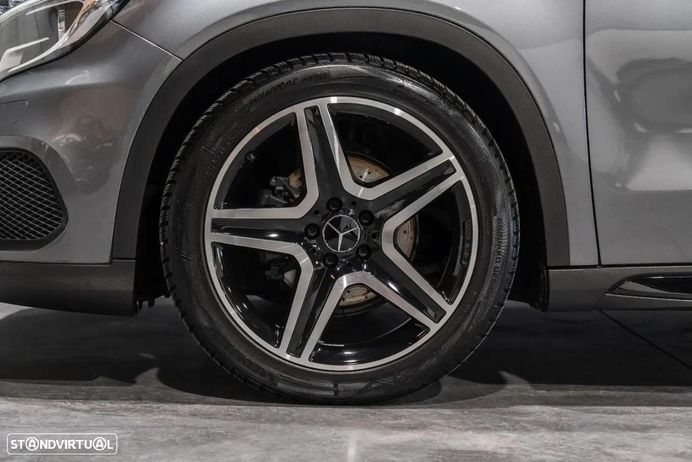 Mercedes-Benz GLA 180 AMG Line Aut. - 30