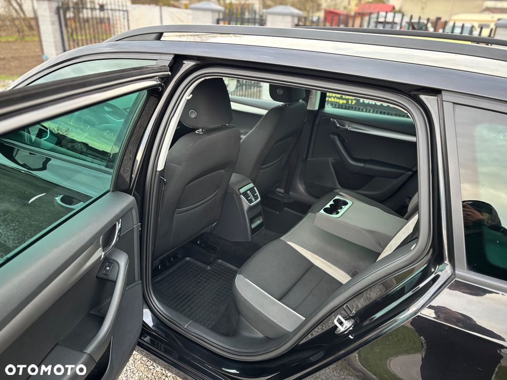 Skoda Octavia - 8