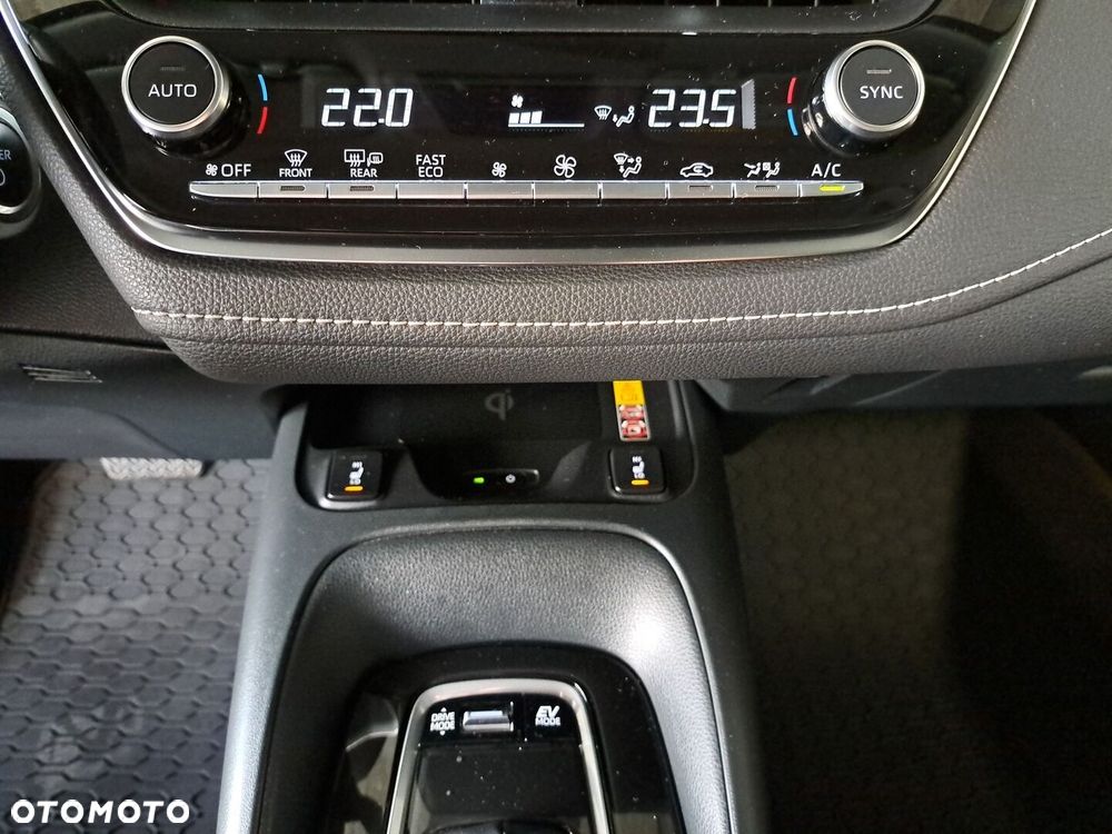 Toyota Corolla 1.8 Hybrid Comfort - 27