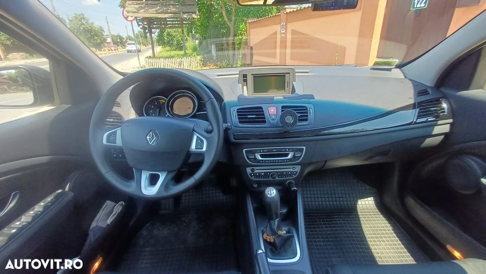 RENAULT Megane 2011 — imagine 6