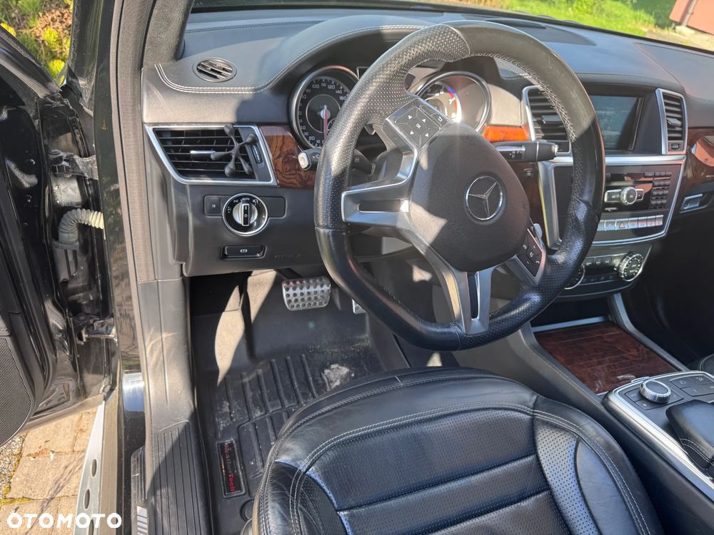Mercedes-Benz GL 63 AMG - 27