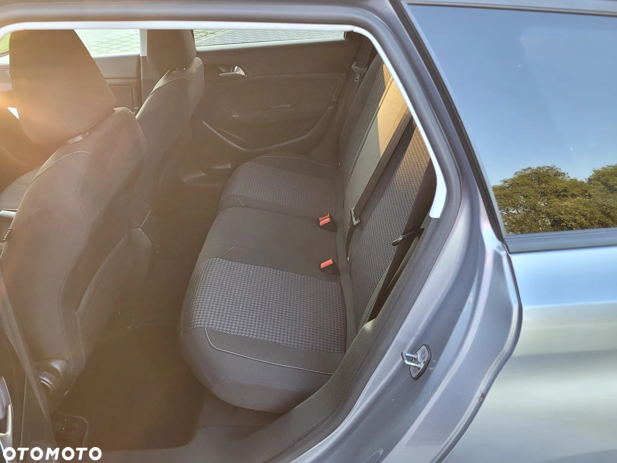 Peugeot 308 1.5 BlueHDi Business Line S&S - 15
