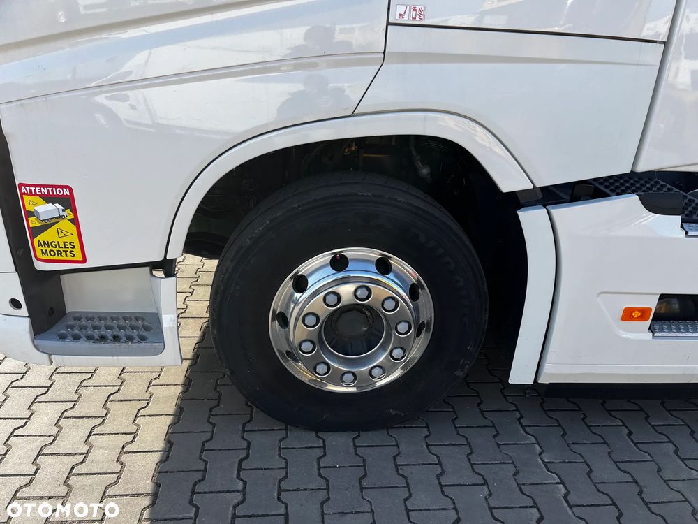 Volvo FH 460 VIN : ** MB32**  PRODUKCJA 11/2020 SPROWADZONE Z FRANCJI SERWISOWANE  DWA ZBIORNIKI PALIWA LODÓWKA ALU FELGI - 6