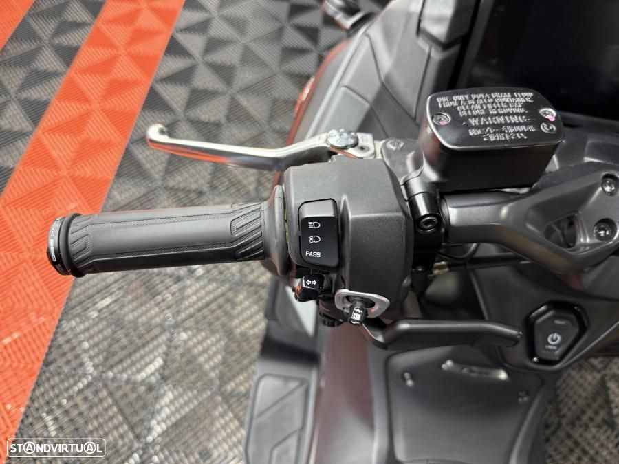 Yamaha TMAX TECH MAX - 14