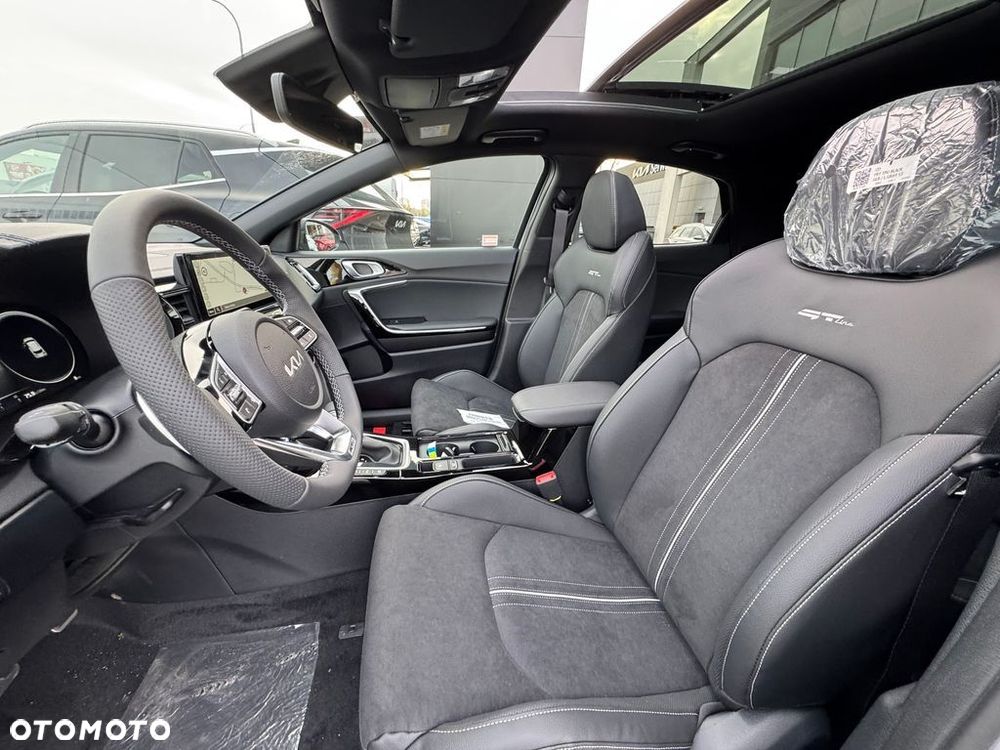 Kia XCeed 1.6 T-GDI GT-Line DCT - 11