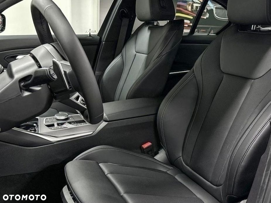 BMW Seria 3 320i M Sport - 7