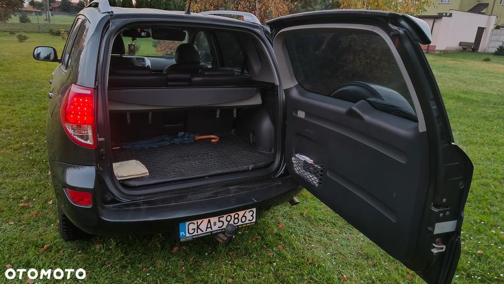 Toyota Rav4 2008 photo 5