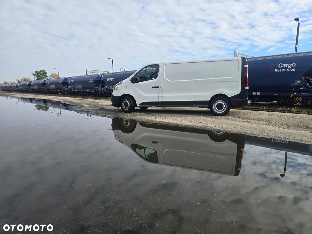 Renault Trafic - 16