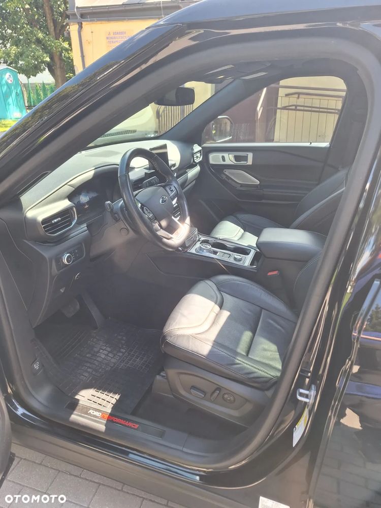Ford Explorer - 12