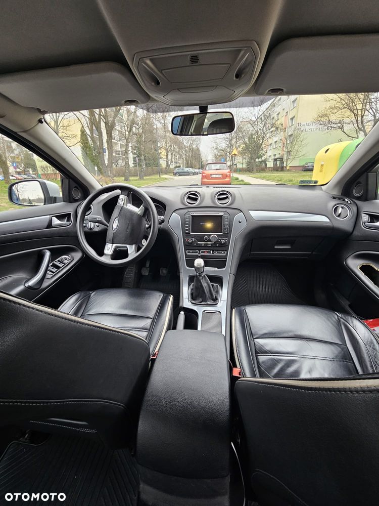 Ford Mondeo 2.0 Trend - 7