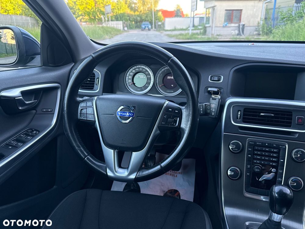 Volvo V60 2.0T - 19