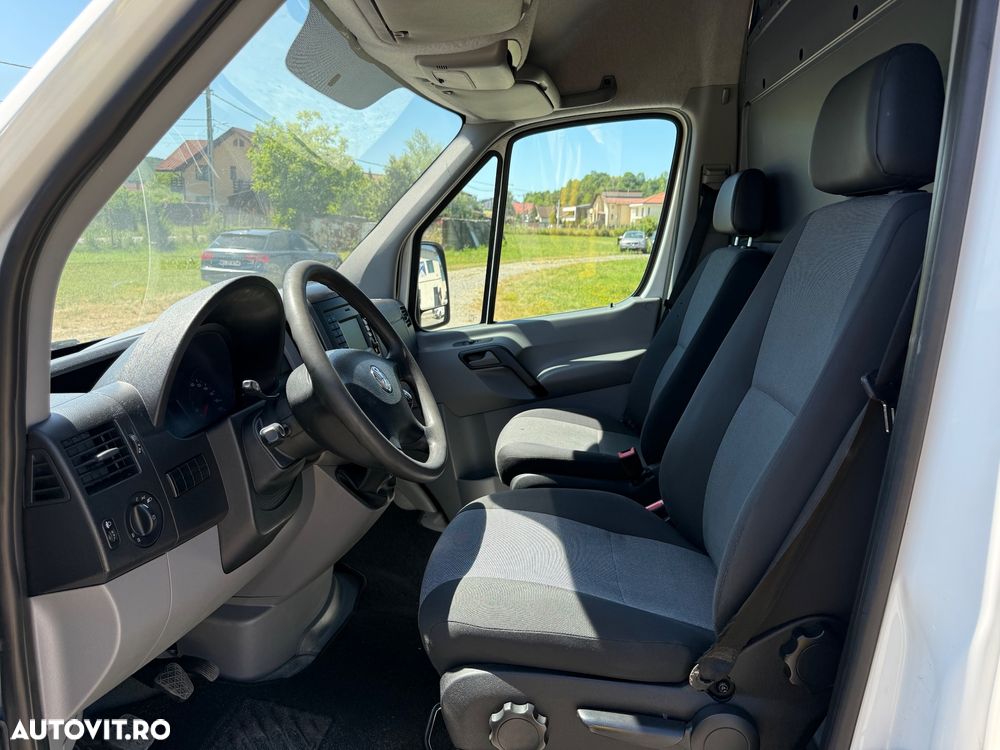 Volkswagen Crafter - 10