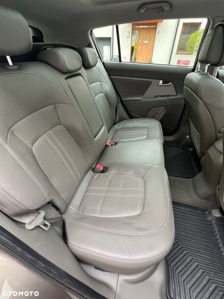 Kia Sportage 2.0 CRDI XL - 4