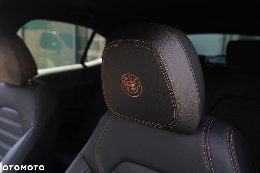 Alfa Romeo Stelvio 2.0 Turbo Intensa Q4 - 24