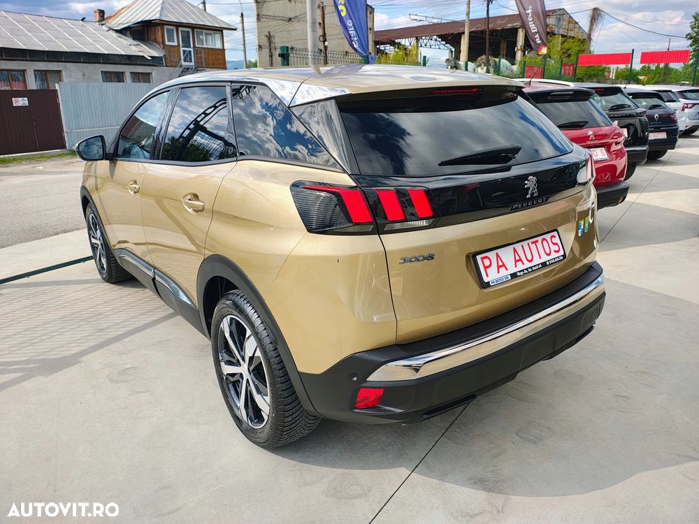 Peugeot 3008 PureTech 130 Stop & Start GPF Allure - 23