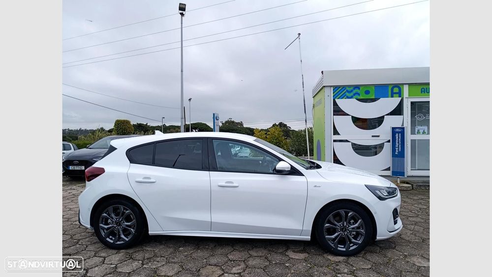 Ford Focus 1.0 EcoBoost MHEV ST-Line X - 8