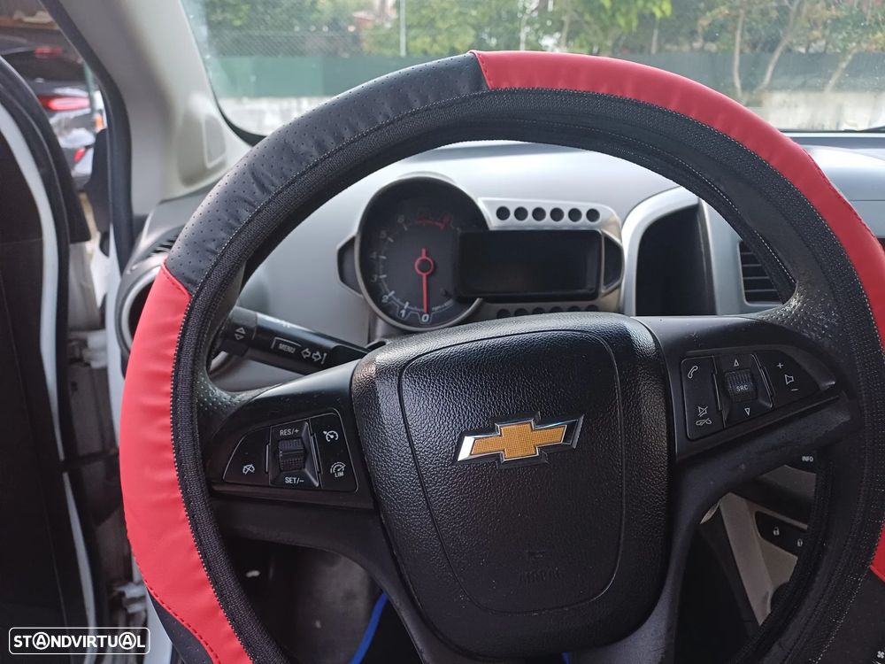 Chevrolet Aveo 1.2 LT Bi-Fuel - 9