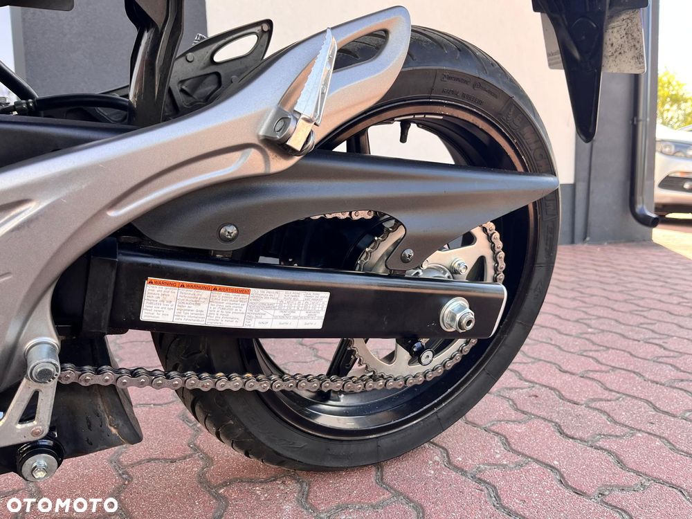 Suzuki Gladius - 14