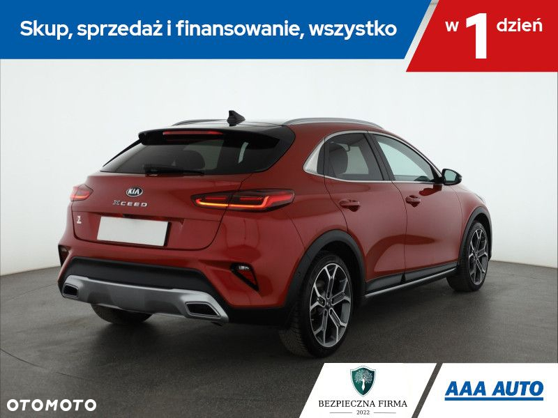 Kia XCeed - 6