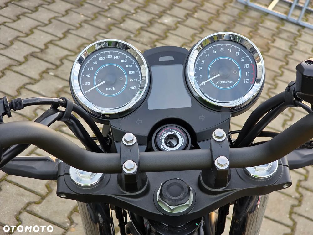 Kawasaki Z 650 RS - 10