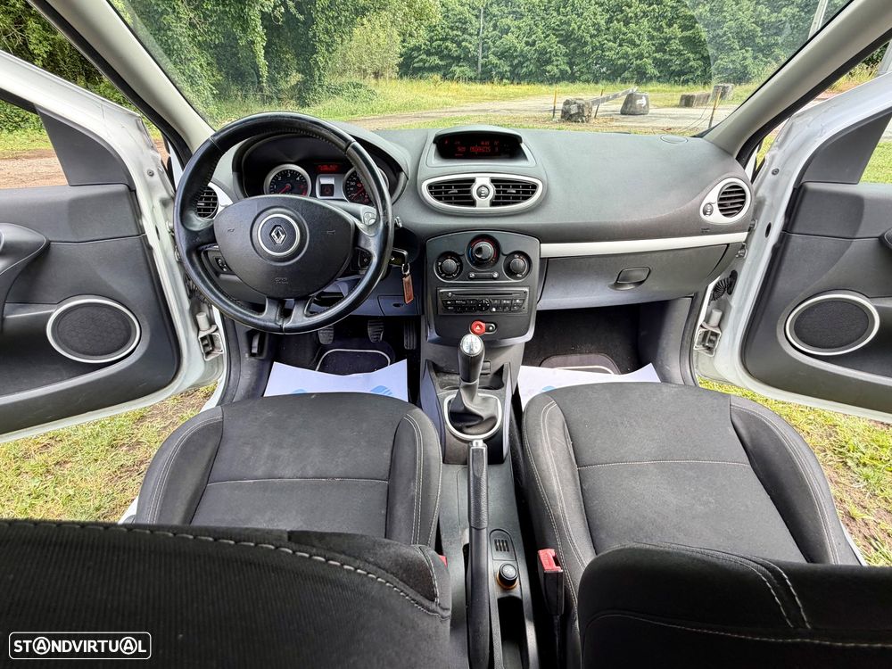 Renault Clio 1.5 dCi Dynamique S - 38
