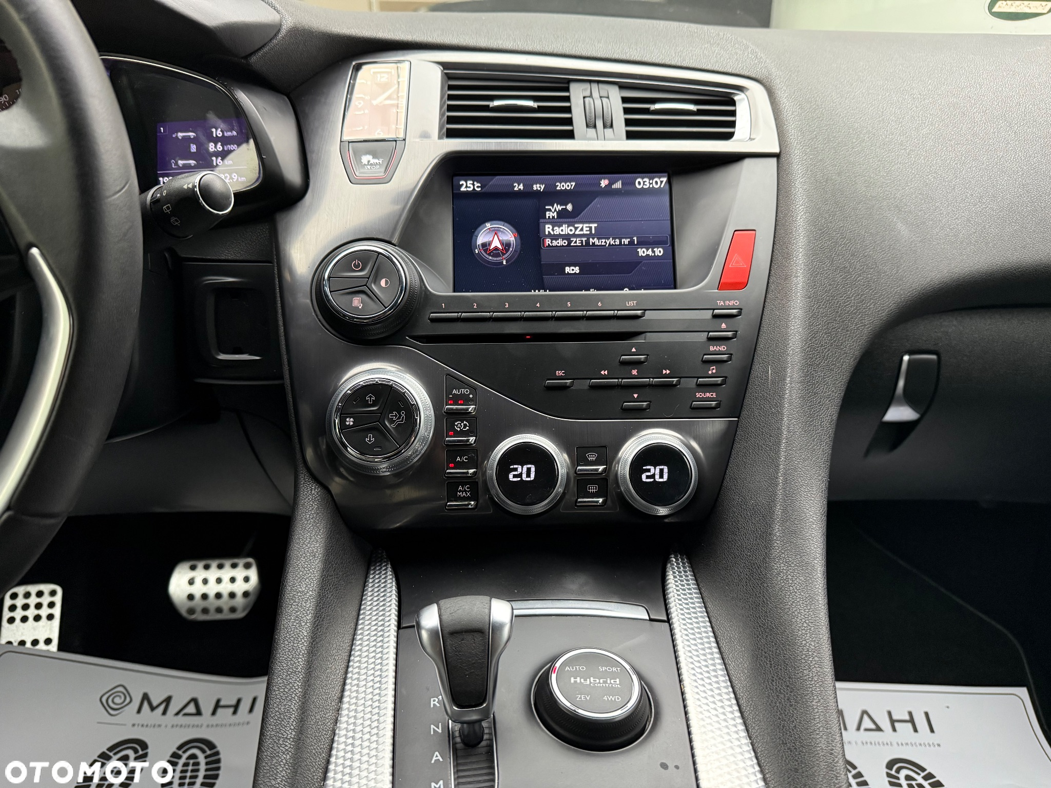 Citroën DS5 2.0 HDi Hybrid4 SportChic MCP - 21