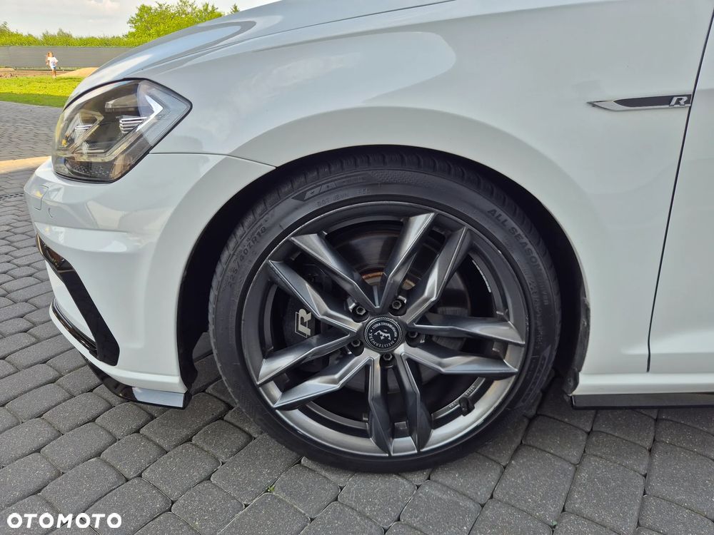 Volkswagen Golf Variant R 4Motion BlueMotion Technology DSG - 19