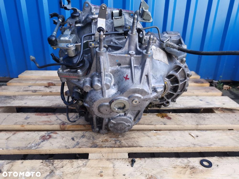 MITSUBISHI OUTLANDER III 2.2 60TYS 4X4 SKRZYNIA BIEGOW 1BA0J W6MBA - 2