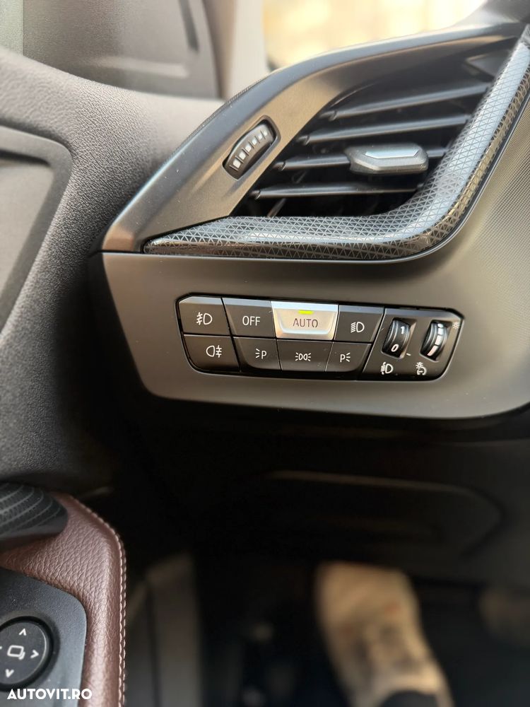 BMW Seria 1 118i Aut. Luxury Line - 7